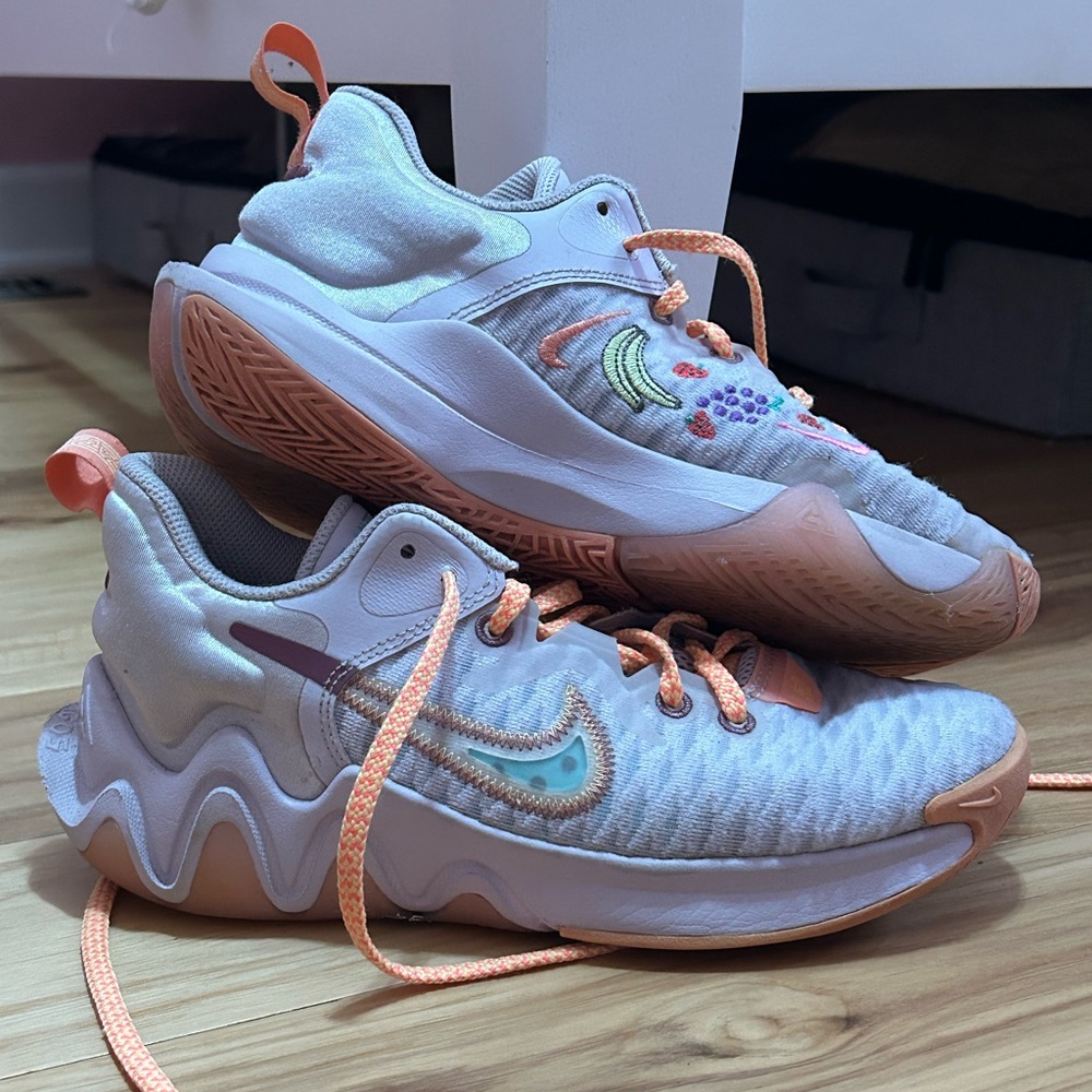 Women’s Basketball Shoes Fruit